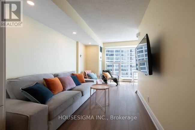 Building Photo - 1806-77-2077 Harbour Square