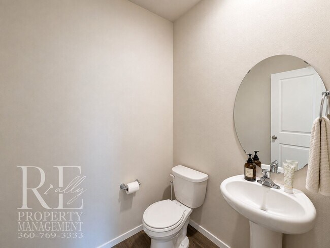 Foto del edificio - 6657 Yorktown Pl NE