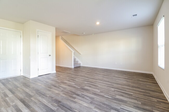 Building Photo - 200 Rawlings Hide Ln