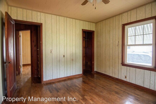 Foto del edificio - 2 br, 1 bath House - 710 W 1st