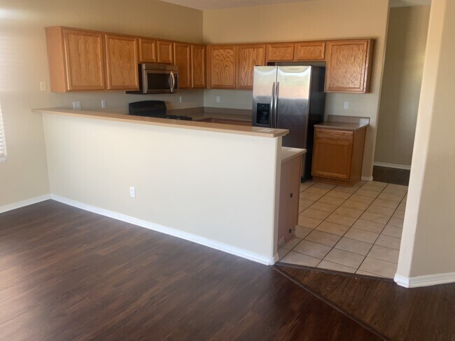 Building Photo - 3337 Cochiti St NE