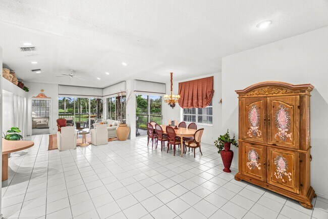 Foto del edificio - 5184 Lake Catalina Dr N