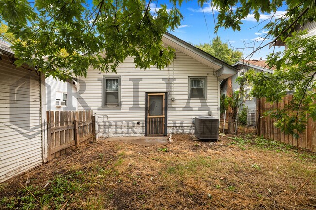 Foto del edificio - 621 S Green St