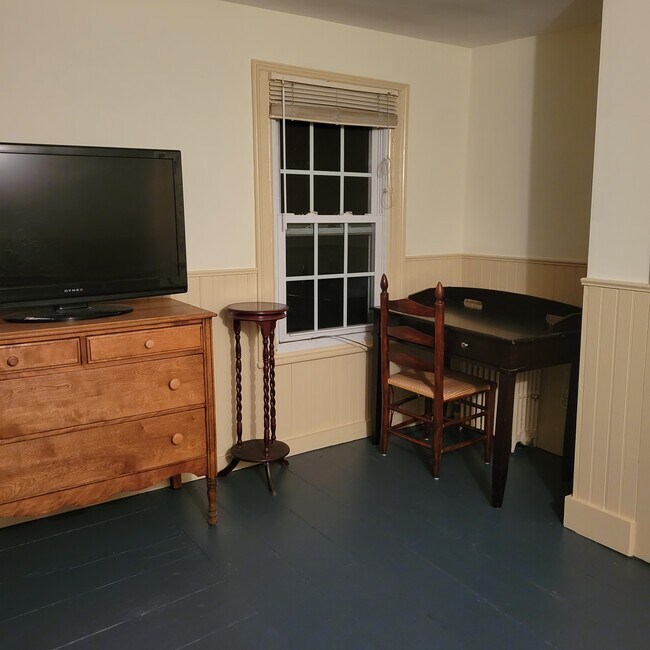 Foto del edificio - 673 Croton Heights Rd