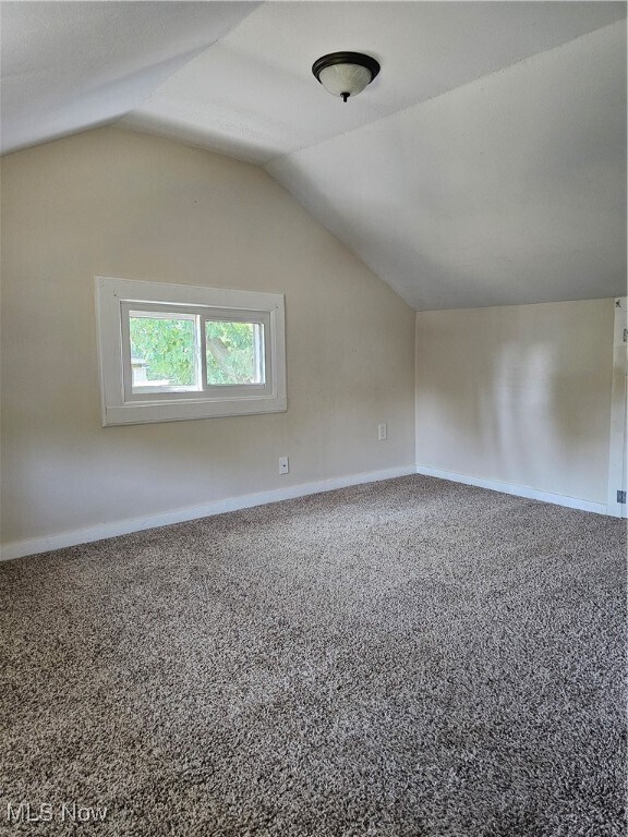 Building Photo - 637 Nold Ave