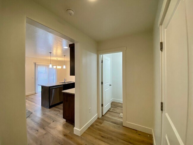 Foto del edificio - 4 br, 2.5 bath House - 3862 E Chevelle Lane