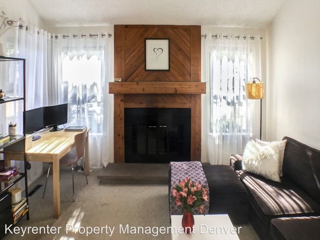 Building Photo - 1 br, 1 bath House - 4663 S Fraser Ct  Unit A