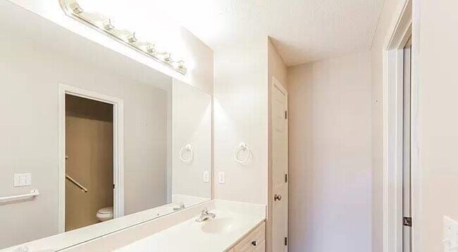 Building Photo - 3505 NW 85th Ter