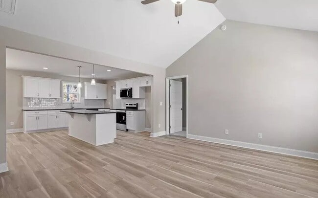 Building Photo - 486 Placid Pond Dr