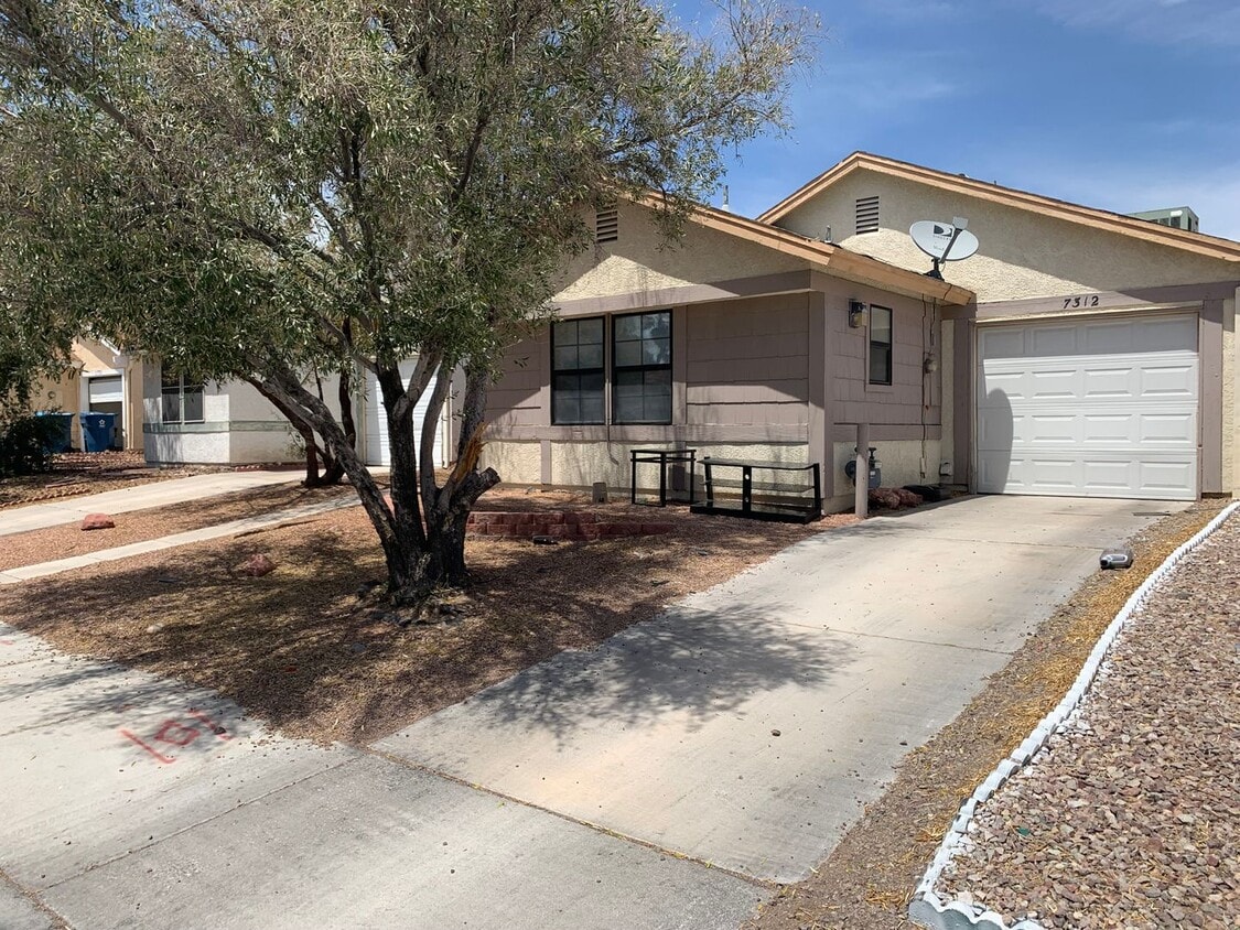 Primary Photo - Spring Valley~2 Bedroom w/Garage