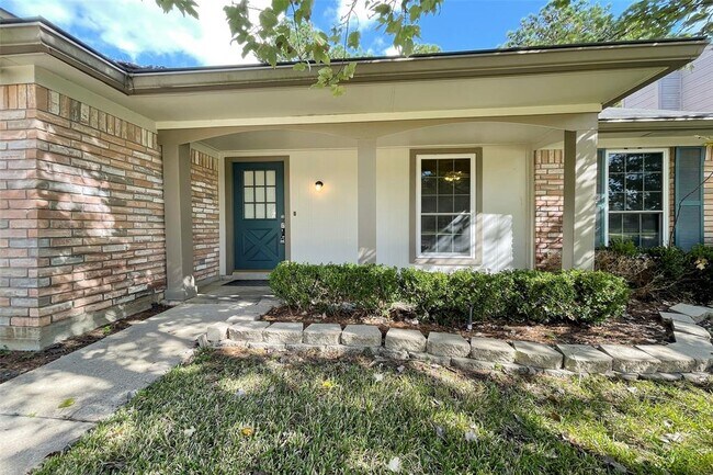 Building Photo - 7706 Park Falls Dr
