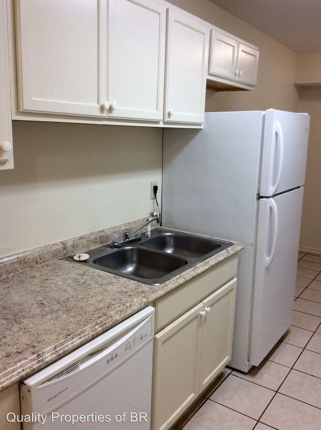 Primary Photo - 8505 Leake Ave