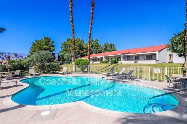 Foto del edificio - 158 Wimbledon Ct