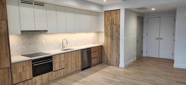 Foto del edificio - 1055 Cambridge St