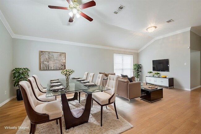 Photo - 5900 Rising Meadow Dr House