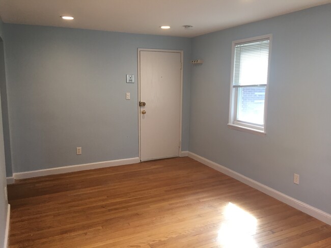 Living room with dining room combo - 51 Newman Rd