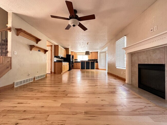 Foto del edificio - Great Lehi home Available Soon!