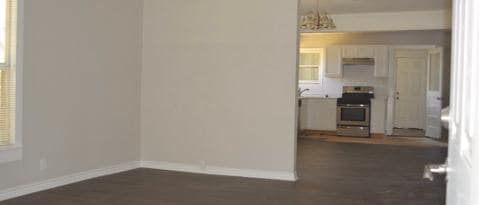Building Photo - 2207 Howell Ave