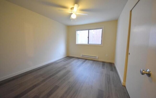 Building Photo - 1 bedroom in Seattle WA 98117