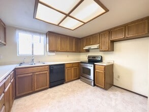 Building Photo - 2911 Starlight Blvd