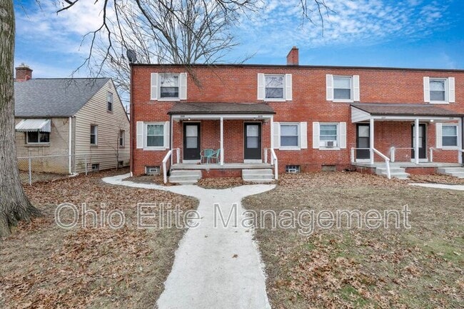 Building Photo - 2235 Homestead Dr