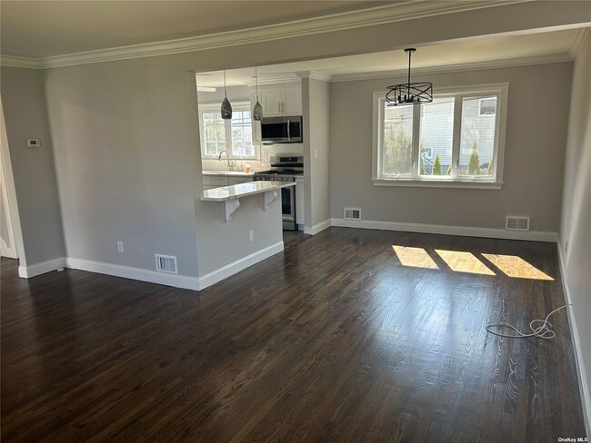 Building Photo - 52 Avalon Rd