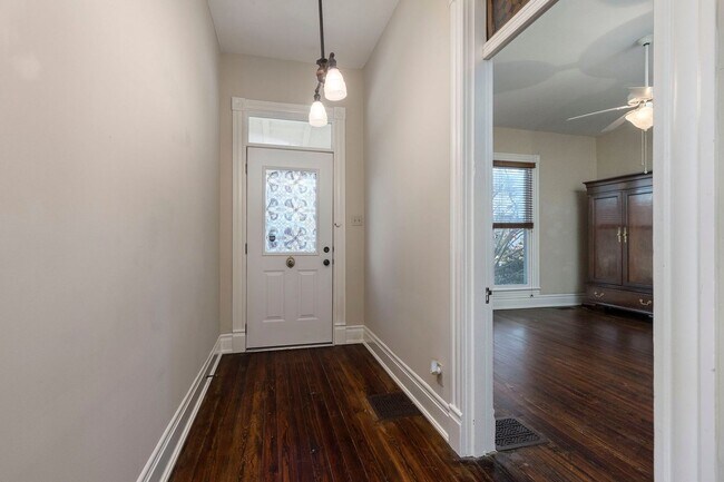 Photo - 1619 Ellwood Ave House