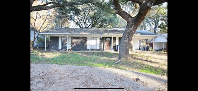 Building Photo - 9417 Boxwood Dr