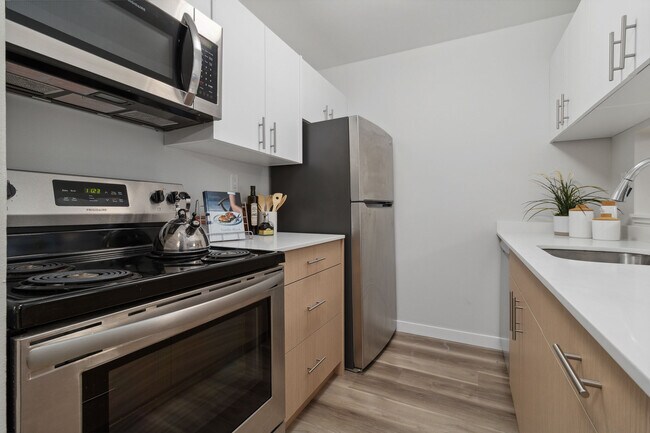 Photo du bâtiment - Lynmour Apartments