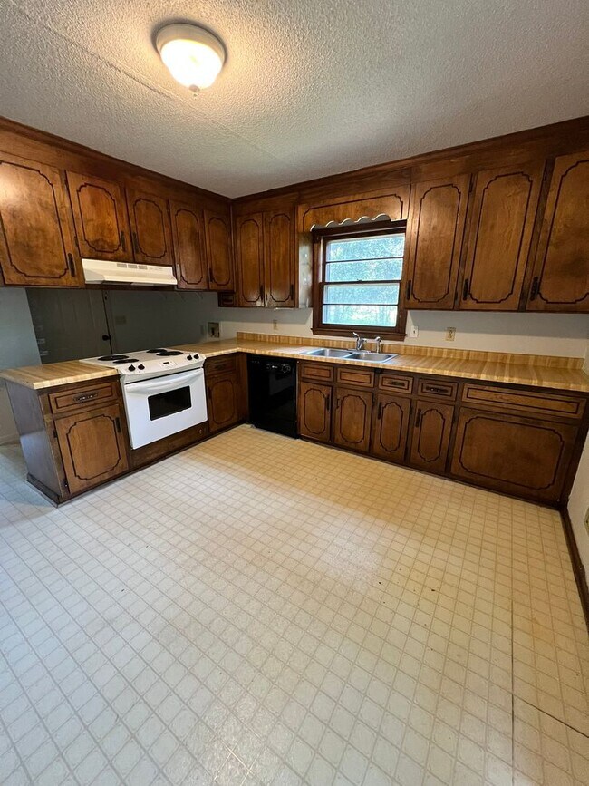 Foto del edificio - 3BD/ 2BA W Fredericks Street
