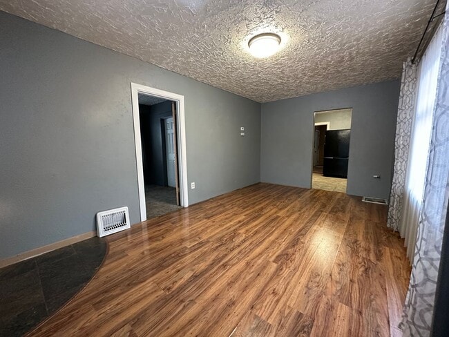 Building Photo - 227 Upham St