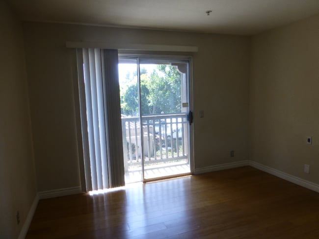 Photo - 2800 Keller Dr Apartment