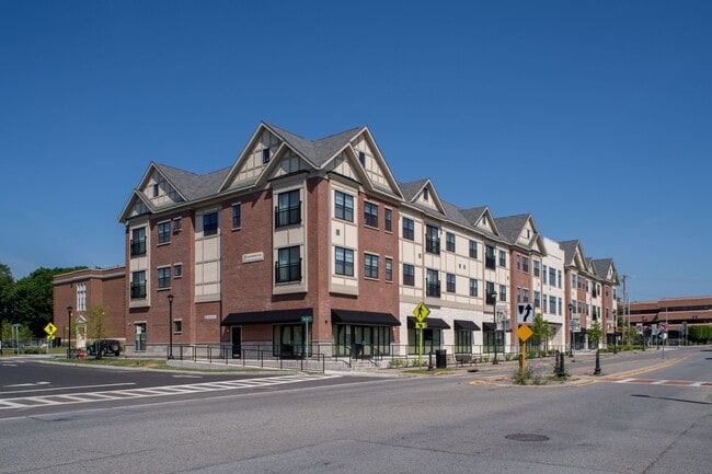 Building Photo - The Arlington