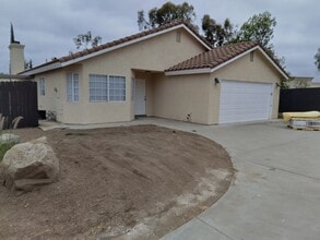 Building Photo - 583 Hildale Cir