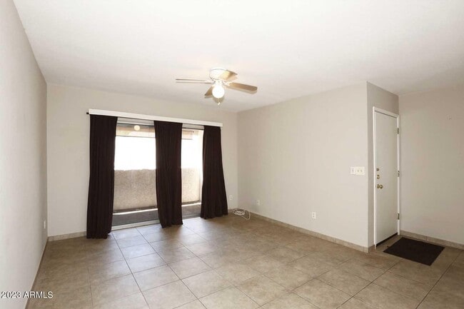 Building Photo - 4554 E Paradise Village Pkwy N