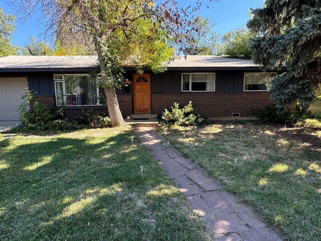 Foto principal - Beautiful 3 Bed 1.5 Bath Central Boulder H...