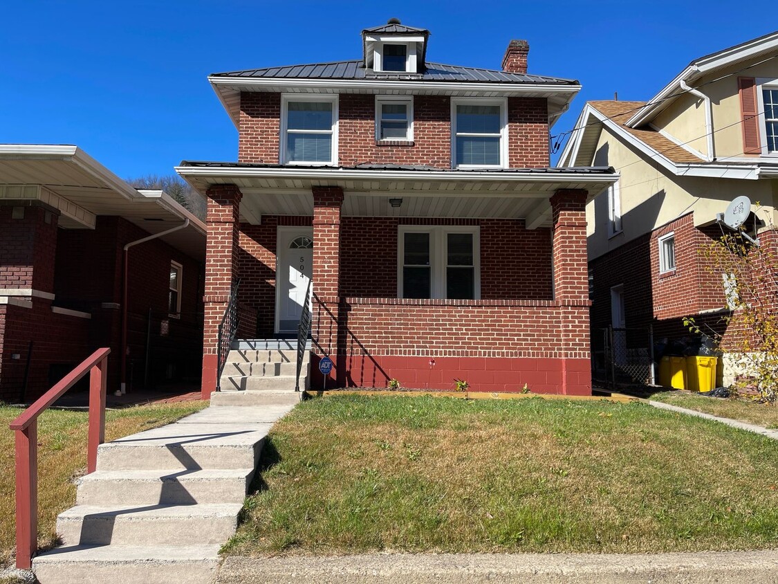 Foto principal - 3BR/2 Bath Single Family in North East Nei...