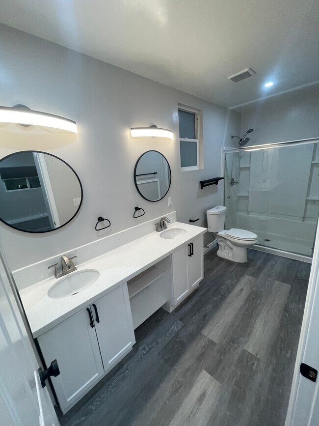 Restroom - 6808 Neil St