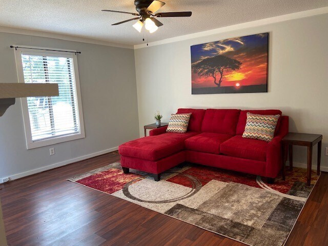 Foto del edificio - 1440 Brookmeade Ct
