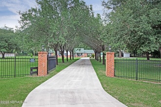 Building Photo - 12556 Joda Ln E