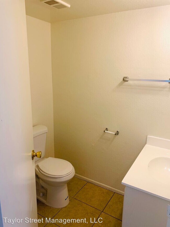 Foto del edificio - 15427 N Jerry St