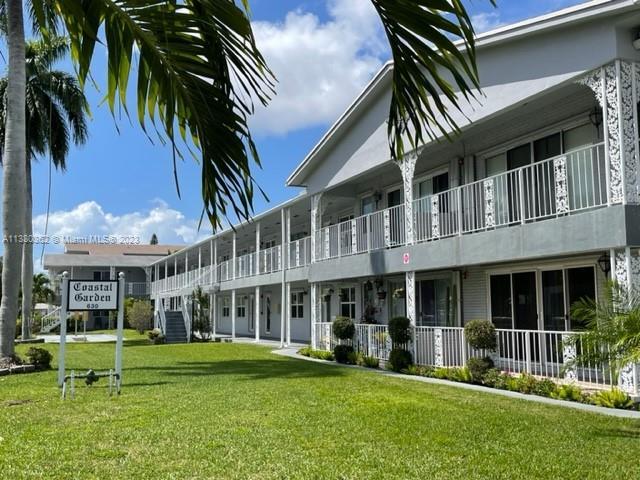 Foto principal - 630 Layne Blvd