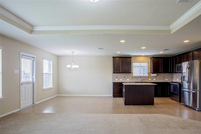 Foto del edificio - 5716 Hopkins Dr