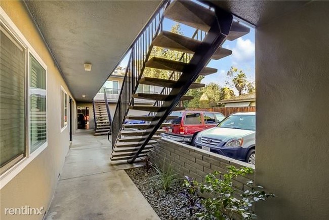 Building Photo - 51 Glen Eyrie Ave