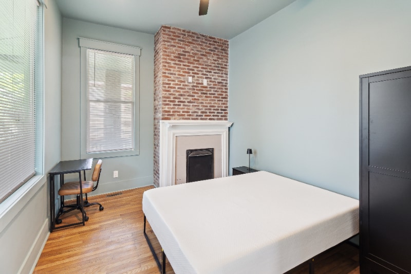 Foto principal - 1133 E Henry St