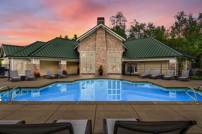 Building Photo - The Lodge at Redmond Ridge