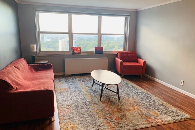 Foto del edificio - 2000 Linwood Ave