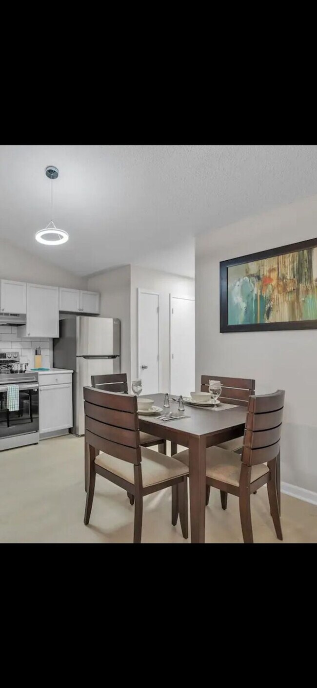 Foto del edificio - 3507 Carlson Bay Ct