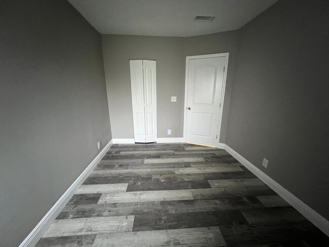 Building Photo - 8909 NW 28th Dr