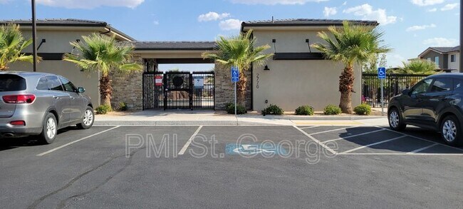 Foto del edificio - 2711 E Gray Birch Dr